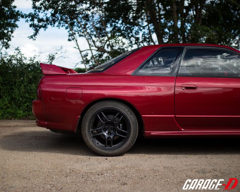 Nissan Skyline R32 Rear Quarter Glass